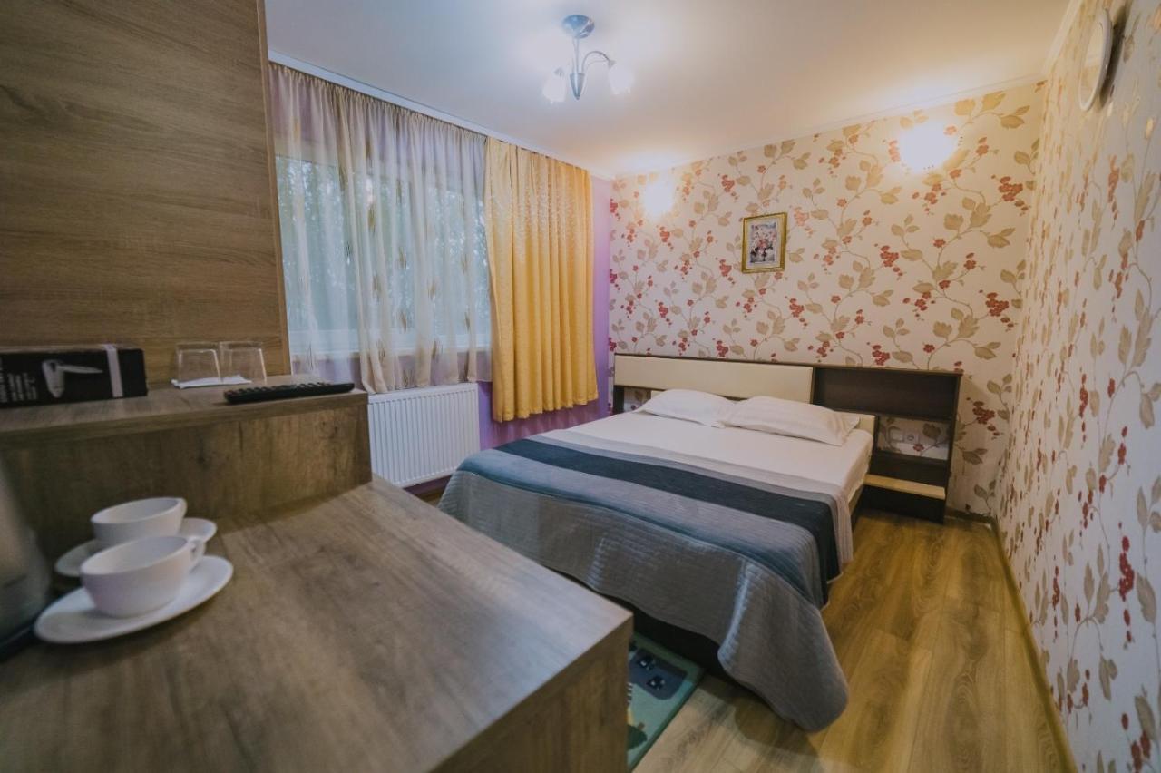 Hostel Denisa 부자우 외부 사진